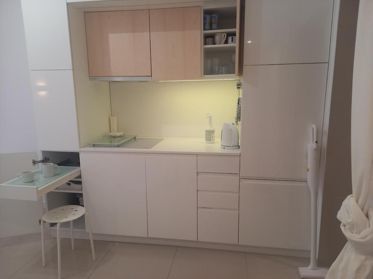 Centrum Krakowa, Z Ogrodem I Parkingiem Apartament