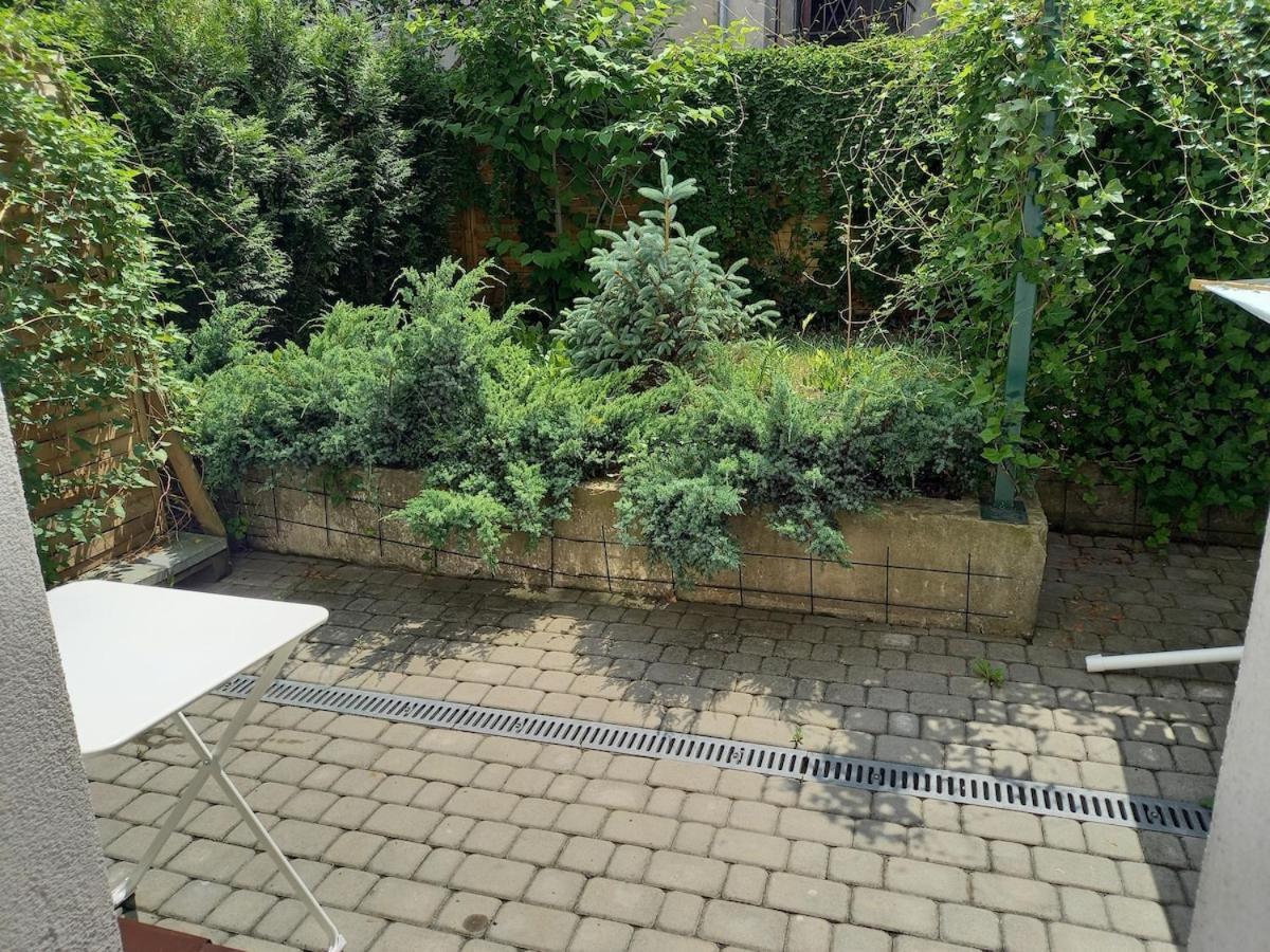 Centrum Krakowa, Z Ogrodem I Parkingiem Apartament