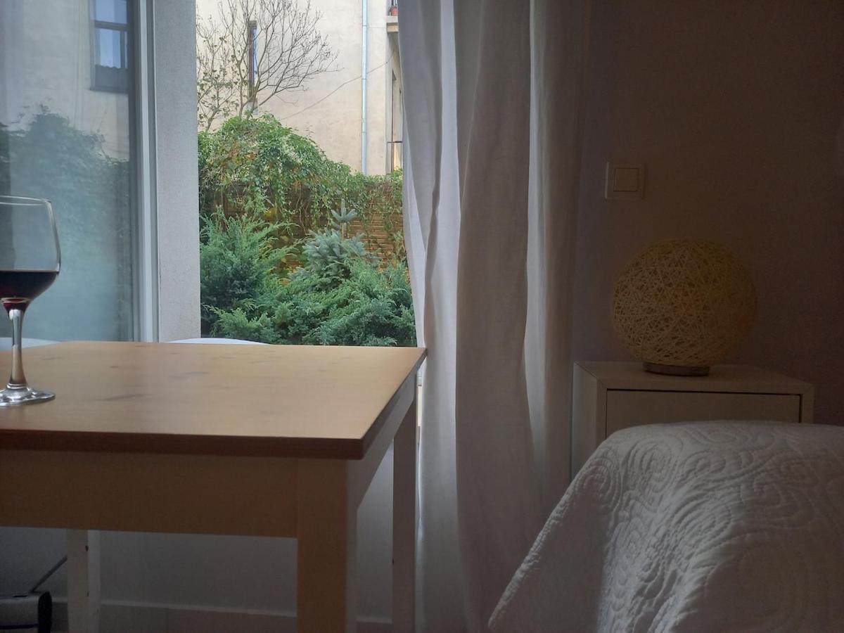 Centrum Krakowa, Z Ogrodem I Parkingiem Apartament *